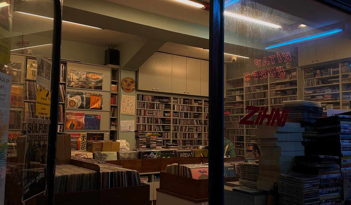 Building Simple Shelving for Heavy Vinyl