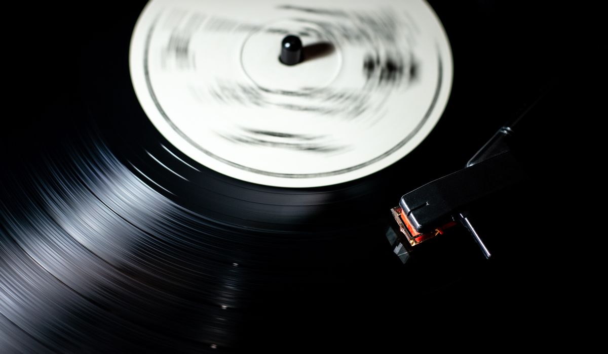 Organising a Growing Record Collection at Home