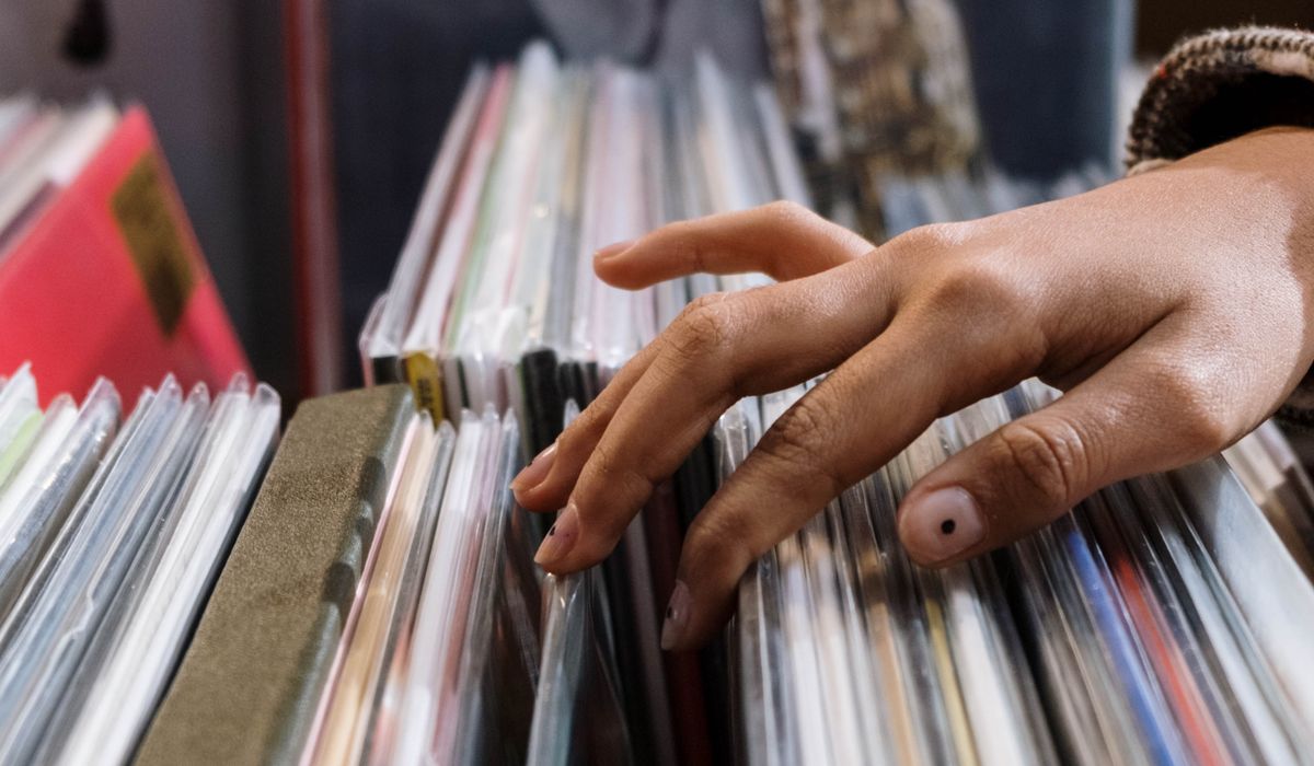Understanding Record Grading Before You Sell